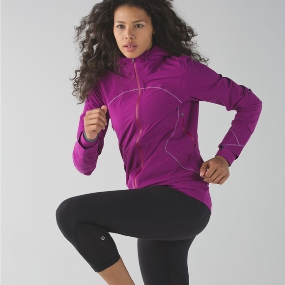 Lululemon Runaway Jacket - Picture 2 of 16
